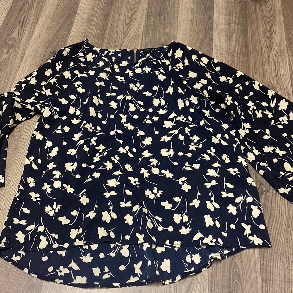 Papermoon navy blue blouse with cream flowers size medium